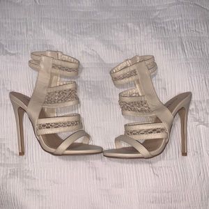 Just Fab cream color heels size 6